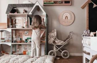 8 Best Dollhouses for Young Children in 2026