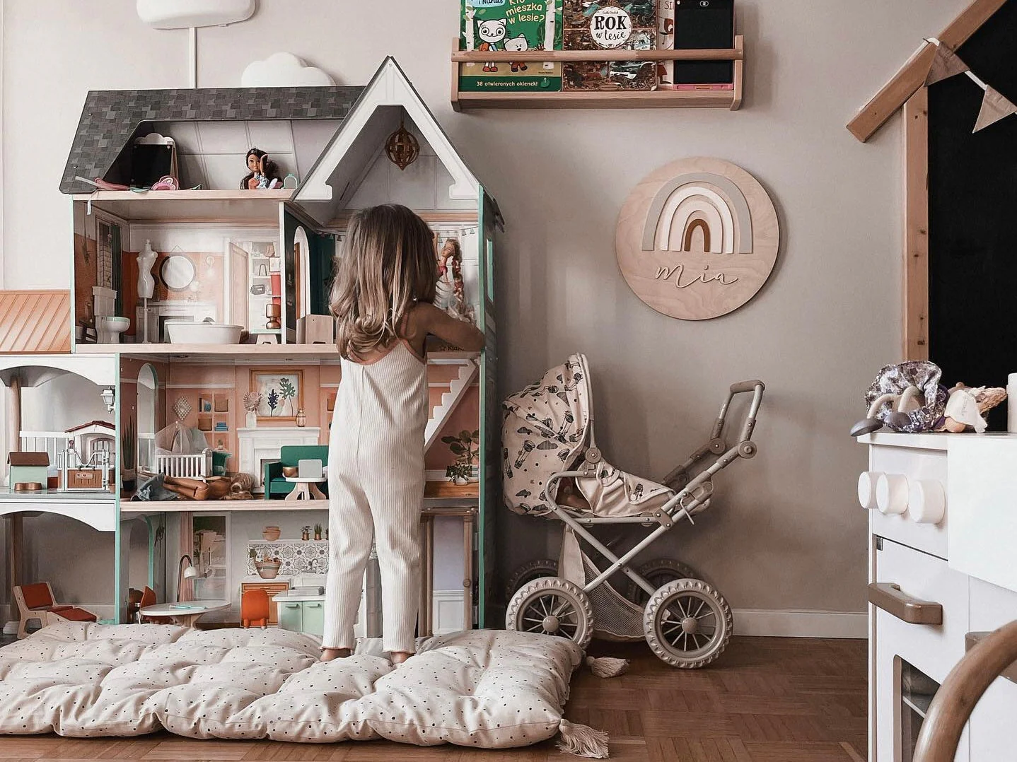 8 Best Dollhouses for Young Children in 2026